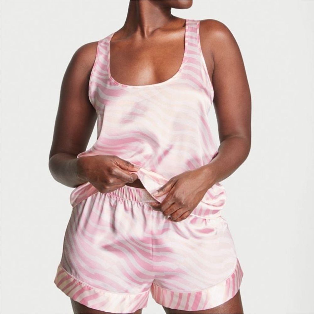Victoria’s Secret Pink Zebra Striped Pajama Shorts Set